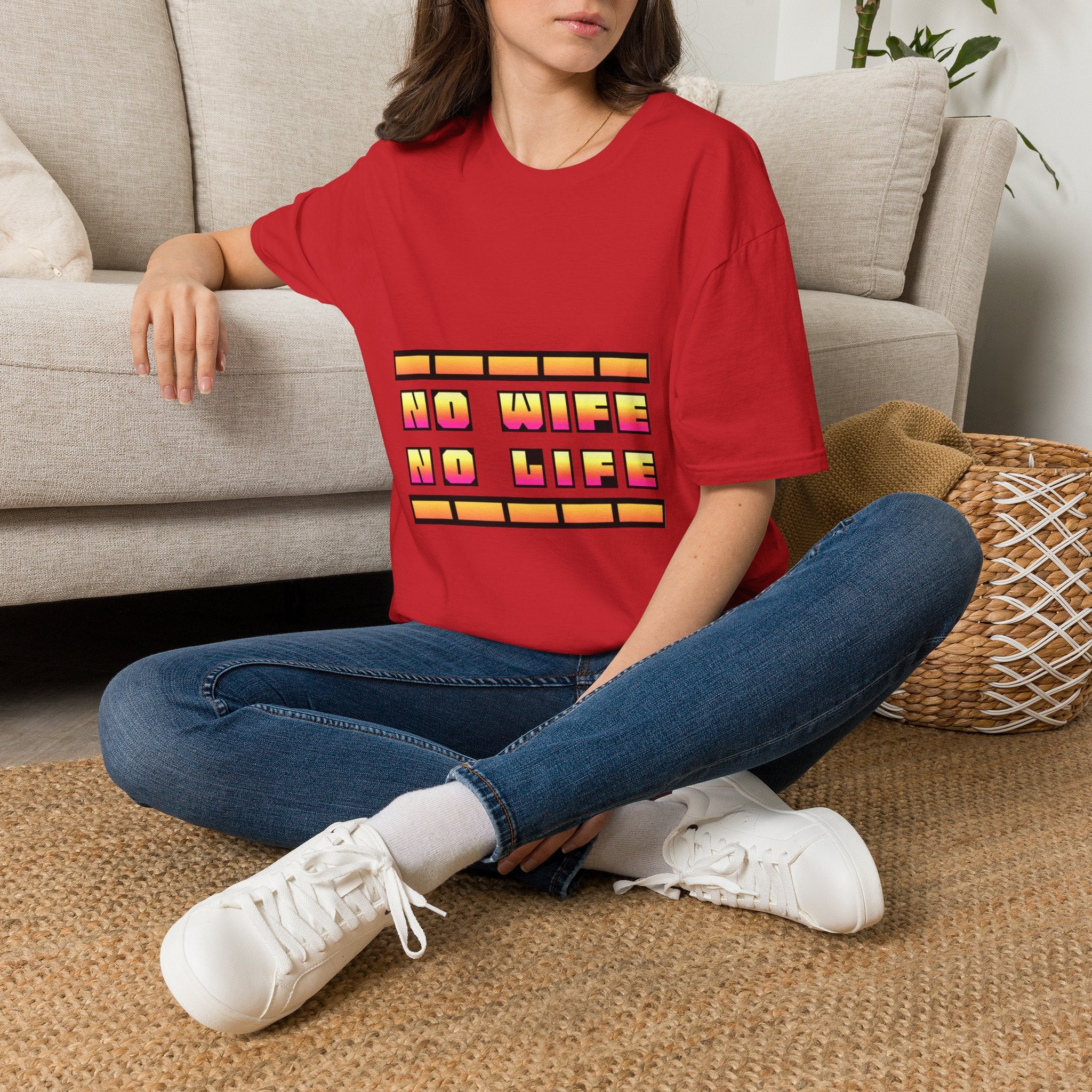 T-Shirt — "No Wife No Life" Retro Block Graphic Tee